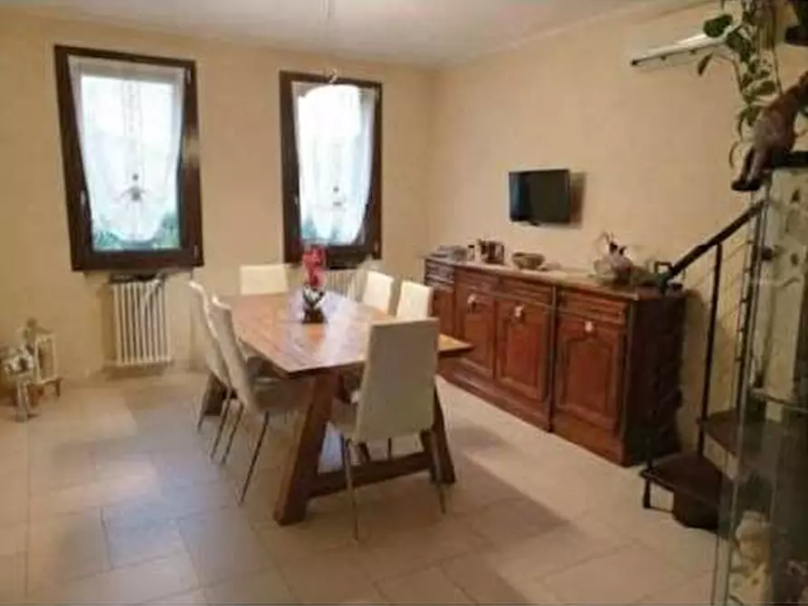 Immagine 11 di Casa bifamiliare in vendita  in Via monte grappa nn. 18/1 e 18/2 a Arzergrande