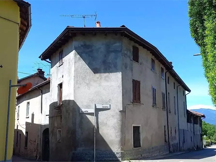 Immagine 1 di Appartamento in vendita  in Via A. Volta  2 a Cittiglio