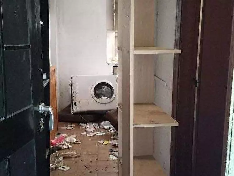 Immagine 6 di Appartamento in vendita  in Via A. Volta  2 a Cittiglio