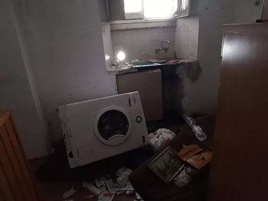 Immagine 8 di Appartamento in vendita  in Via A. Volta  2 a Cittiglio