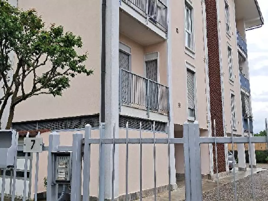 Immagine 1 di Appartamento in vendita  in Via Sant'Ambrogio 7 a Tradate