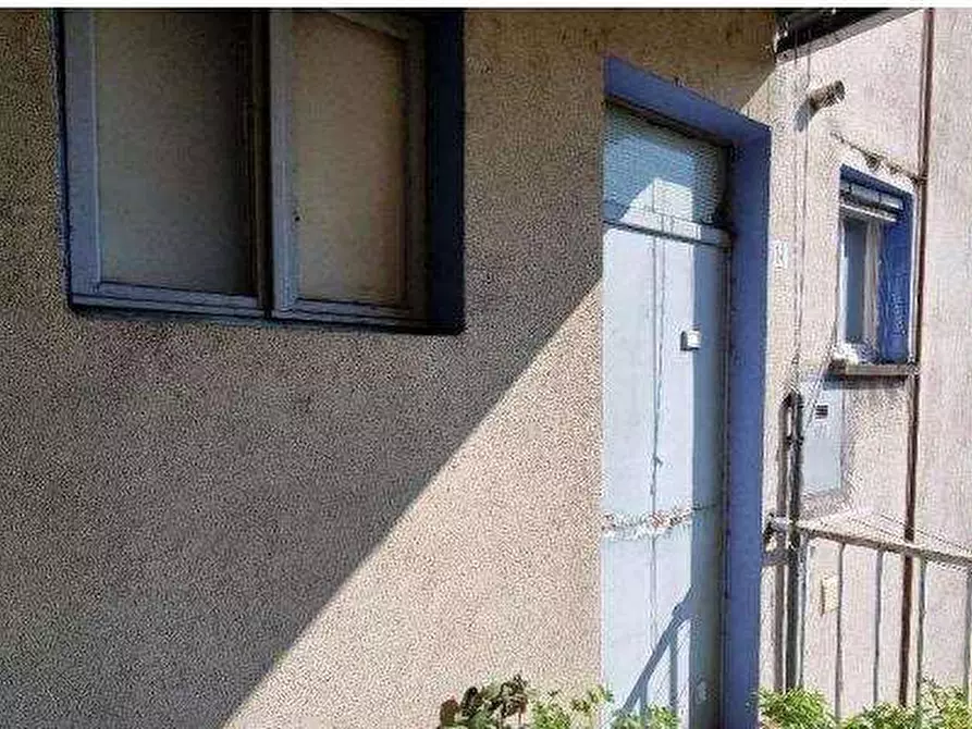 Immagine 8 di Appartamento in vendita  in Piazza Raoul Achilli 7 a Legnano