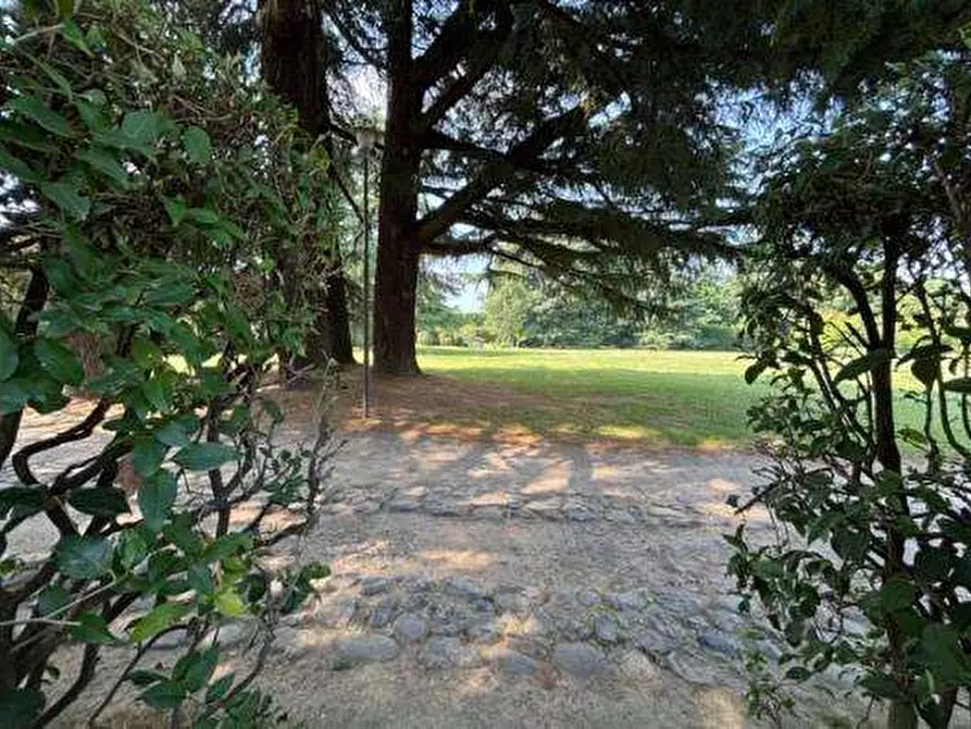 Immagine 9 di Appartamento in vendita  in Via Stanga Busca a Carate Brianza