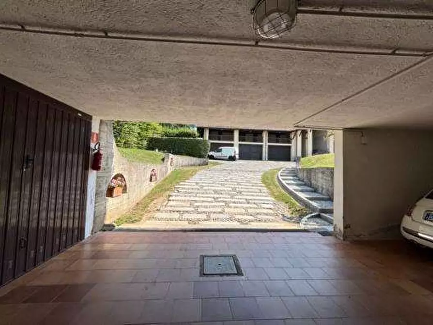 Immagine 35 di Appartamento in vendita  in Via Stanga Busca a Carate Brianza