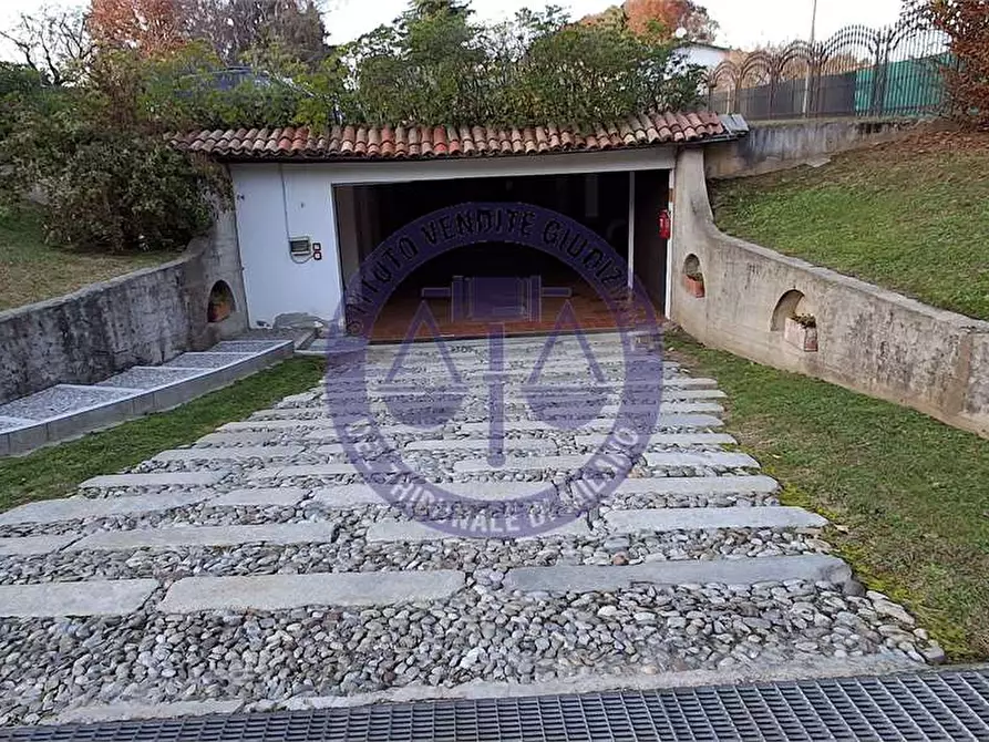 Immagine 45 di Appartamento in vendita  in Via Stanga Busca a Carate Brianza