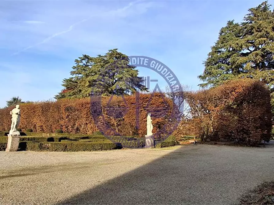 Immagine 69 di Appartamento in vendita  in Via Stanga Busca a Carate Brianza