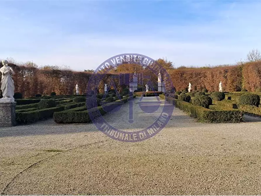 Immagine 70 di Appartamento in vendita  in Via Stanga Busca a Carate Brianza