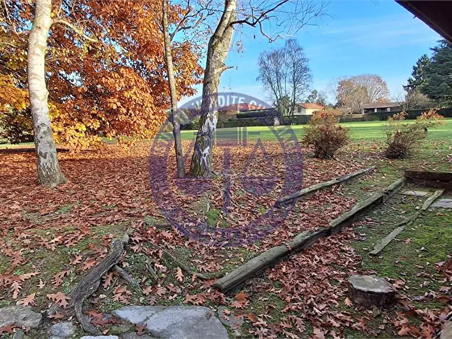 Immagine 97 di Appartamento in vendita  in Via Stanga Busca a Carate Brianza