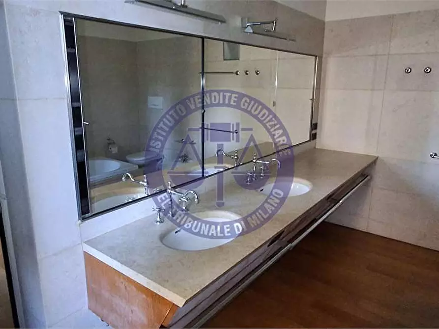 Immagine 243 di Appartamento in vendita  in Via Stanga Busca a Carate Brianza