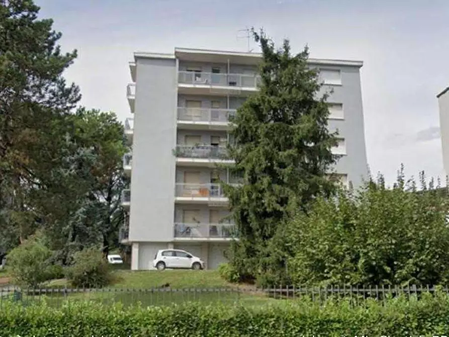 Immagine 1 di Appartamento in vendita  in Via Dante Alighieri  28 a Lurago D'erba