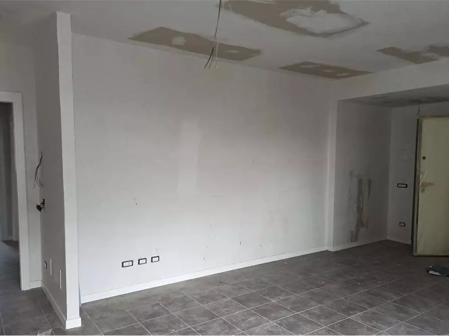 Immagine 3 di Appartamento in vendita  in Via S. Dionigi 5 a Mariano Comense