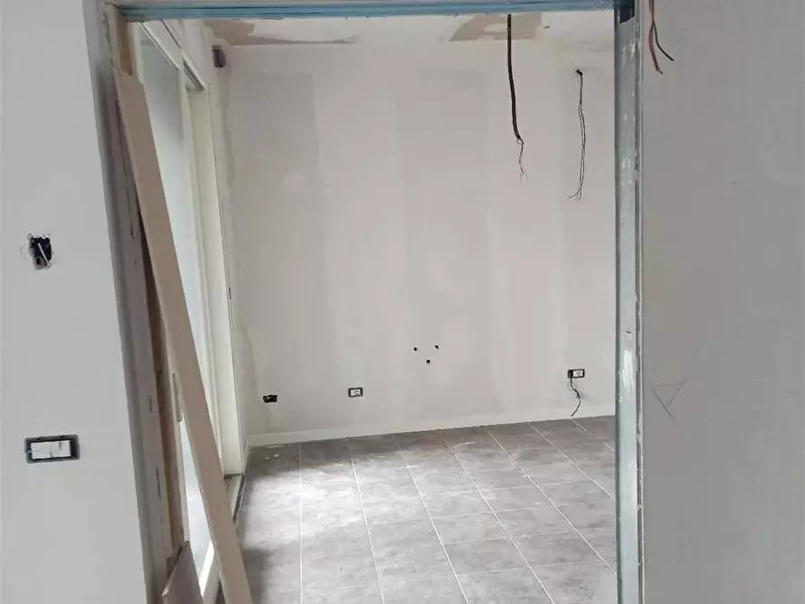 Immagine 5 di Appartamento in vendita  in Via S. Dionigi 5 a Mariano Comense