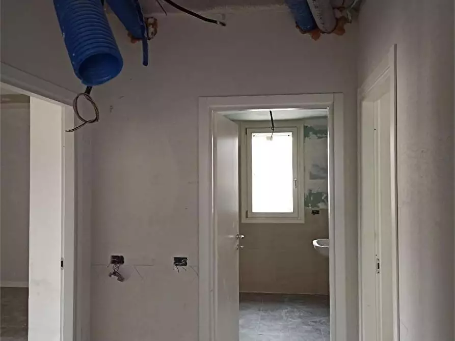 Immagine 7 di Appartamento in vendita  in Via S. Dionigi 5 a Mariano Comense