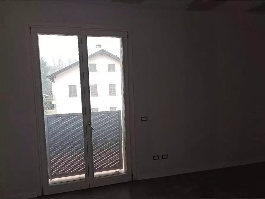 Immagine 12 di Appartamento in vendita  in Via S. Dionigi 5 a Mariano Comense