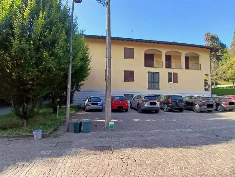 Immagine 6 di Appartamento in vendita  in Via Monte Grappa 3 a Cabiate