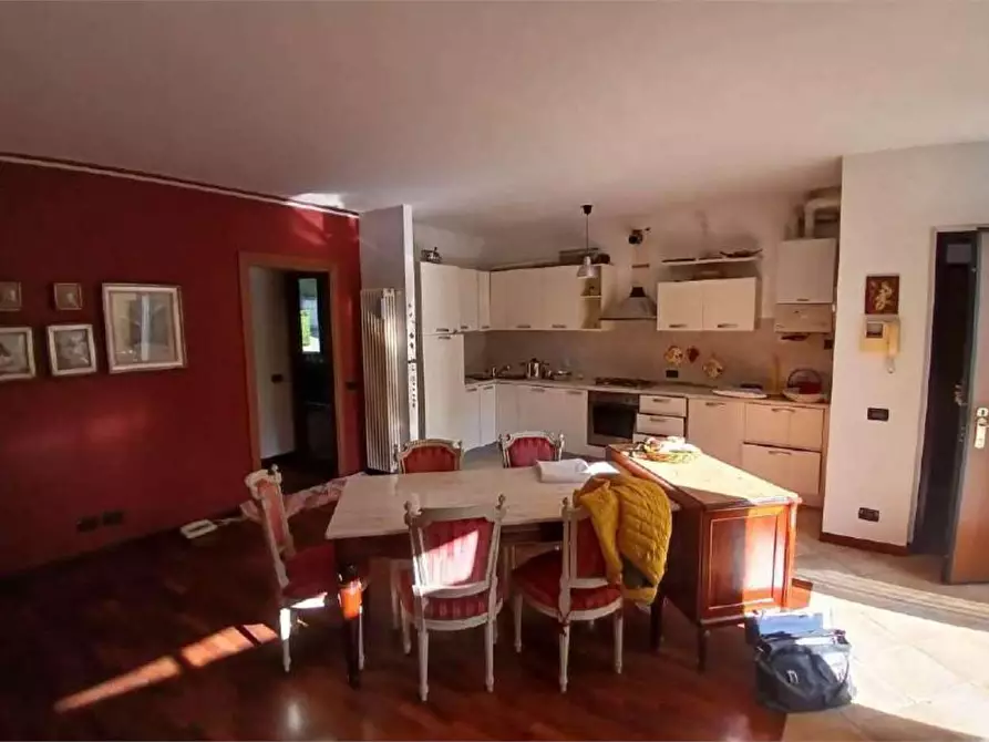Immagine 14 di Appartamento in vendita  in Via Monte Grappa 3 a Cabiate