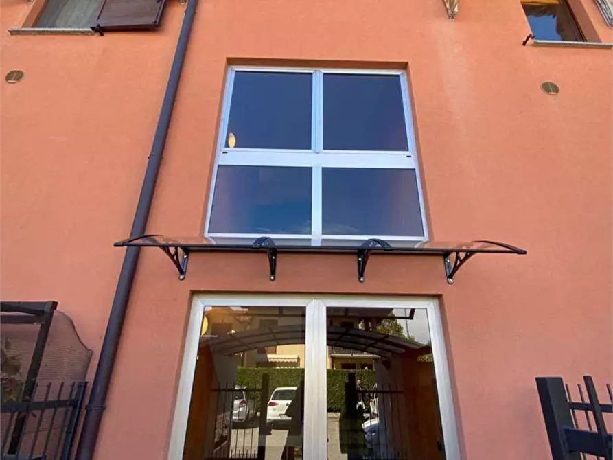 Immagine 4 di Appartamento in vendita  in Via s. michele  28 a Venegono Inferiore