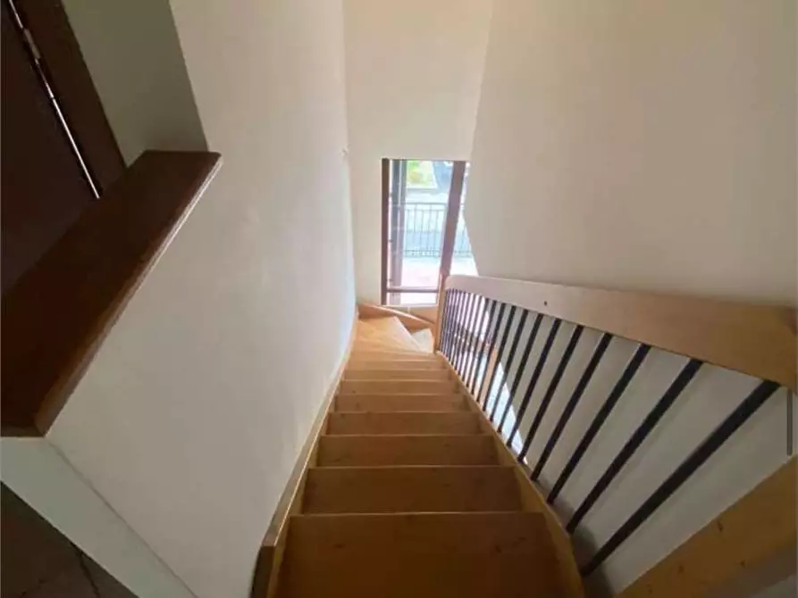 Immagine 15 di Appartamento in vendita  in Via s. michele  28 a Venegono Inferiore