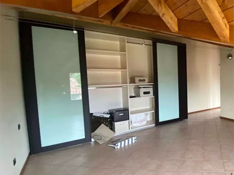 Immagine 19 di Appartamento in vendita  in Via s. michele  28 a Venegono Inferiore