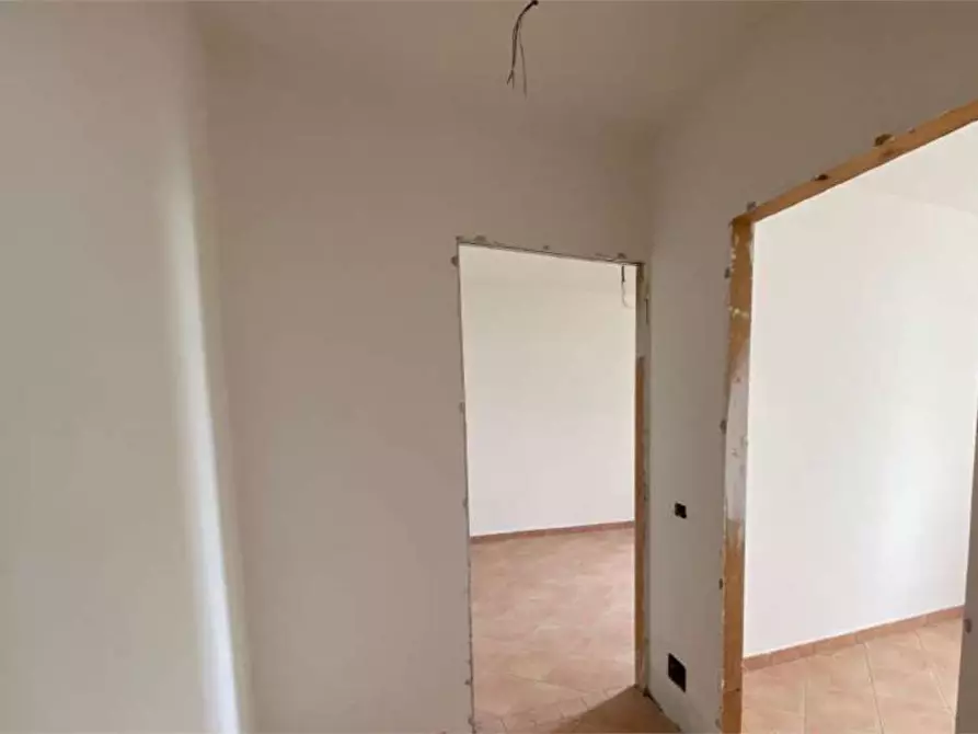 Immagine 8 di Appartamento in vendita  in Frazione Orascio a Maccagno Con Pino E Veddasca