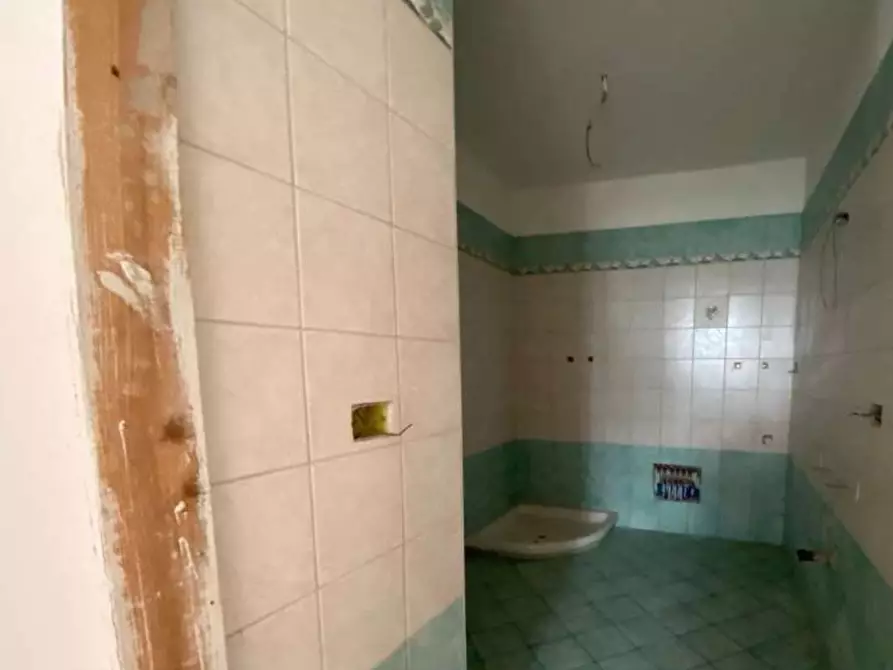 Immagine 13 di Appartamento in vendita  in Frazione Orascio a Maccagno Con Pino E Veddasca