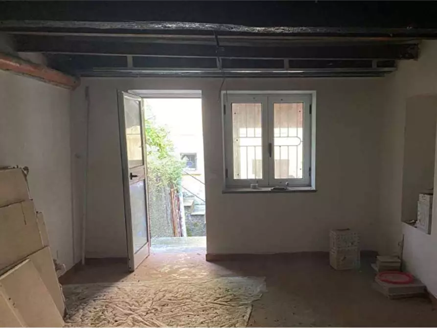 Immagine 20 di Appartamento in vendita  in Frazione Orascio a Maccagno Con Pino E Veddasca