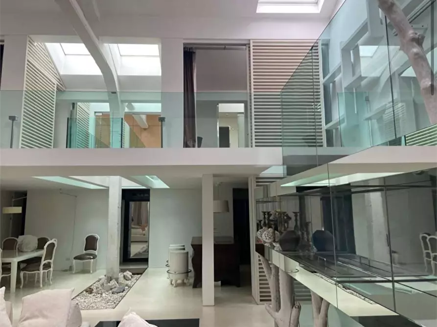 Immagine 4 di Appartamento in vendita  in Via torino  105 a Venezia