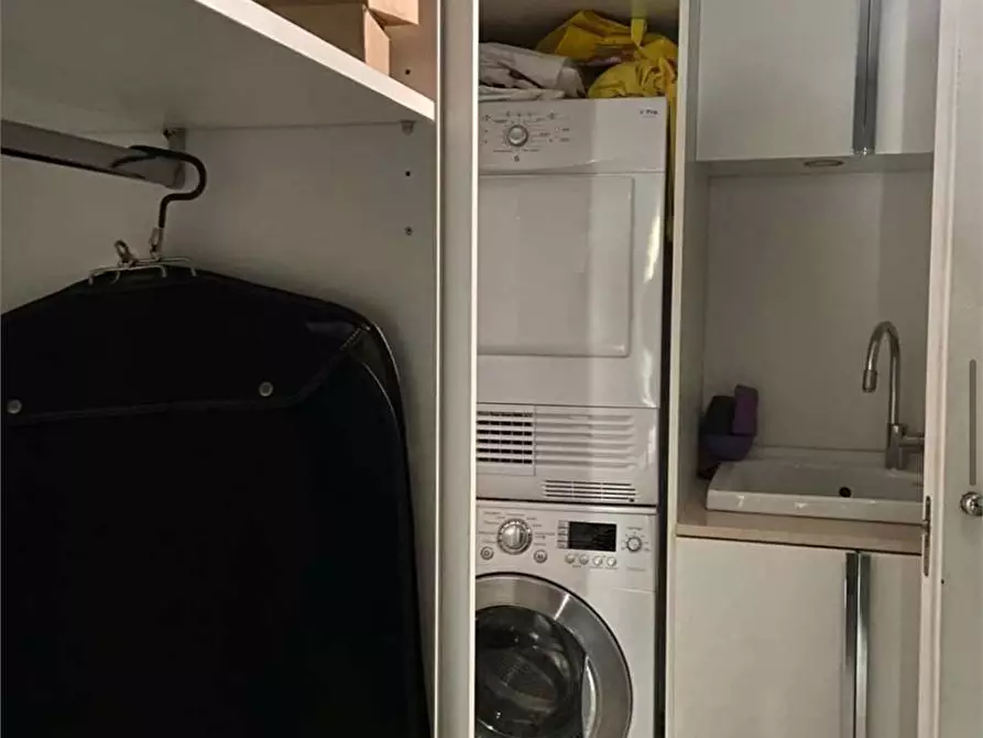 Immagine 11 di Appartamento in vendita  in Via torino  105 a Venezia