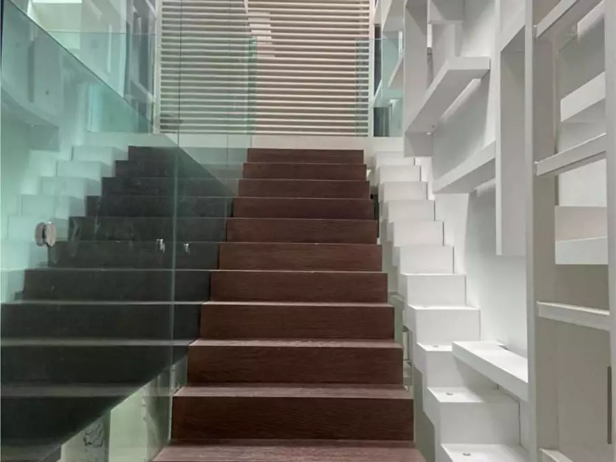 Immagine 13 di Appartamento in vendita  in Via torino  105 a Venezia