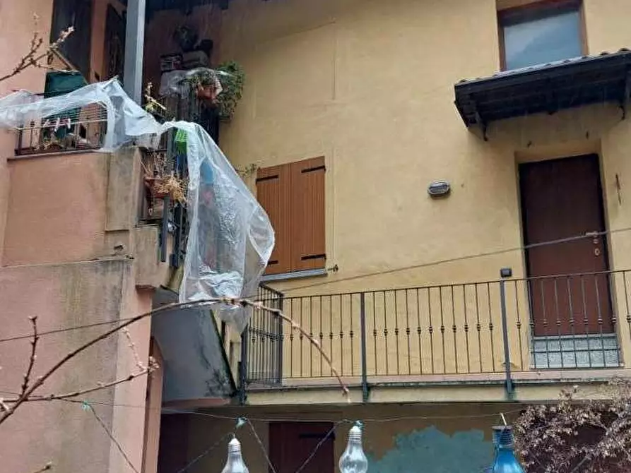 Immagine 5 di Appartamento in vendita  in Via Carrobbio 1 a Valbrona