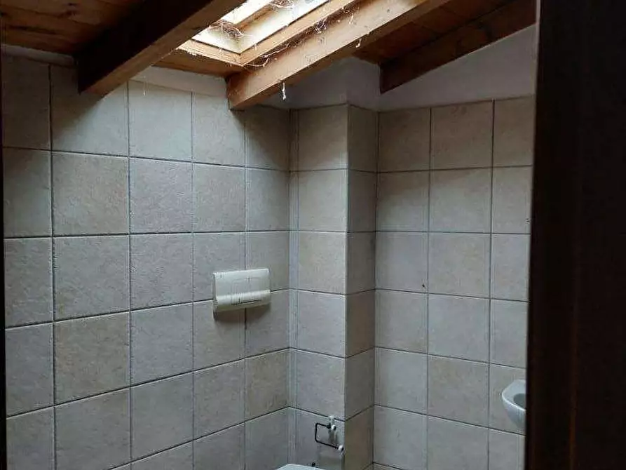 Immagine 18 di Appartamento in vendita  in Via Carrobbio 1 a Valbrona