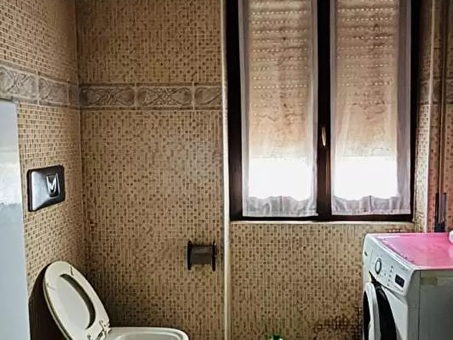 Immagine 22 di Appartamento in vendita  in Viale bioso  6 a Vergiate