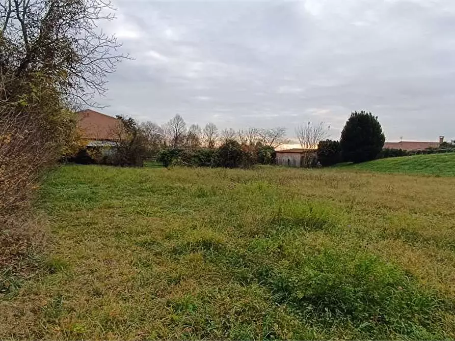 Immagine 4 di Terreno edificabile in vendita  in via Prealpi a Besozzo