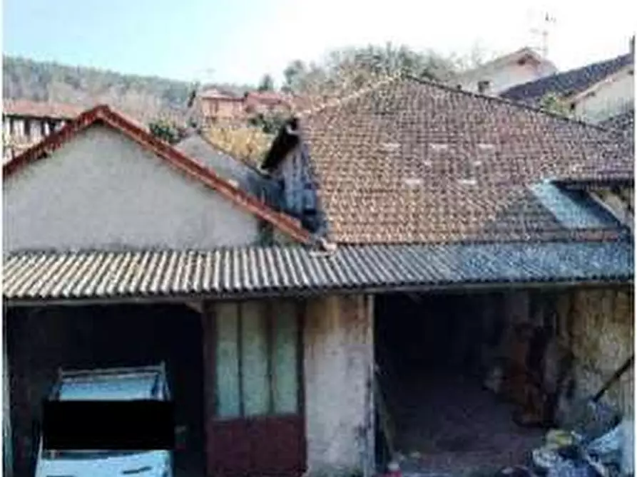 Immagine 2 di Casa indipendente in vendita  in Frazione Corgeno - Piazza Gramsci a Vergiate