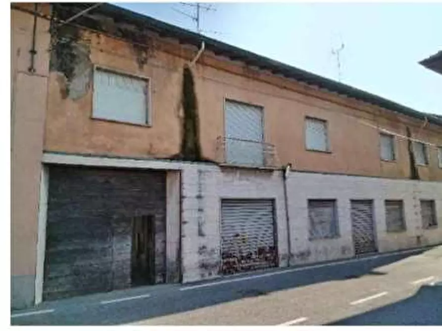 Immagine 3 di Casa indipendente in vendita  in Frazione Corgeno - Piazza Gramsci a Vergiate