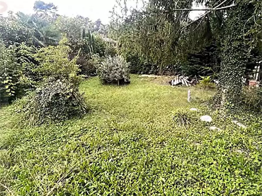 Immagine 6 di Appartamento in vendita  in Via Kennedy 1 a Venegono Superiore