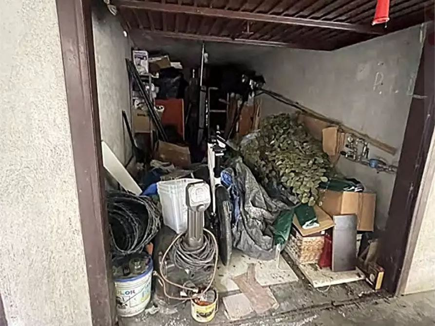 Immagine 20 di Appartamento in vendita  in Via Kennedy 1 a Venegono Superiore