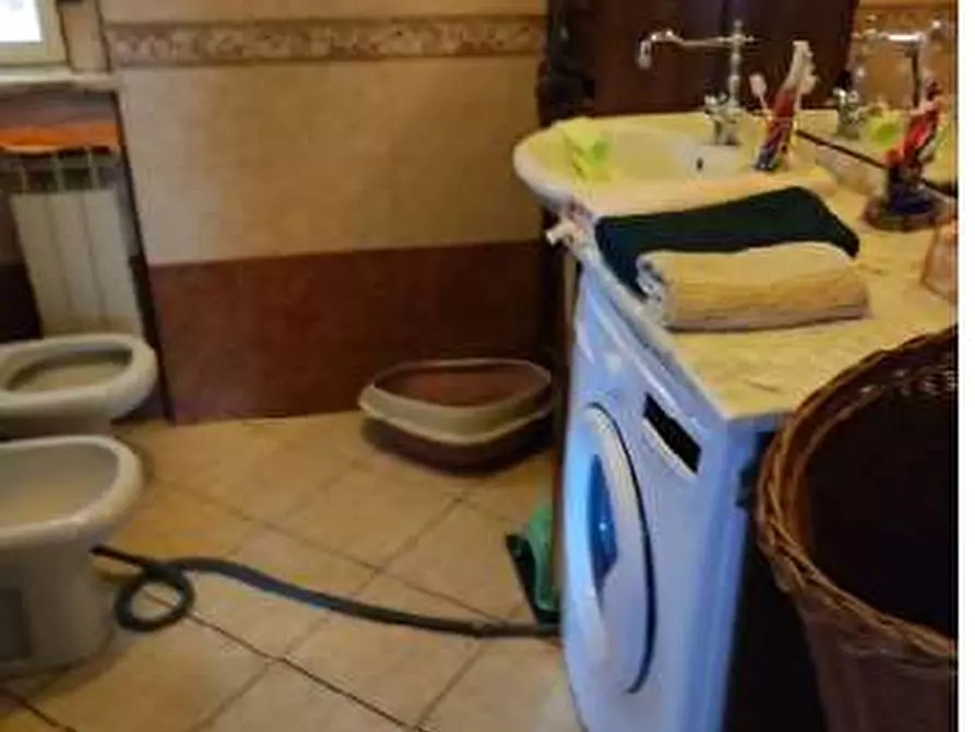 Immagine 12 di Appartamento in vendita  in Viale Lombardia 6 a Legnano