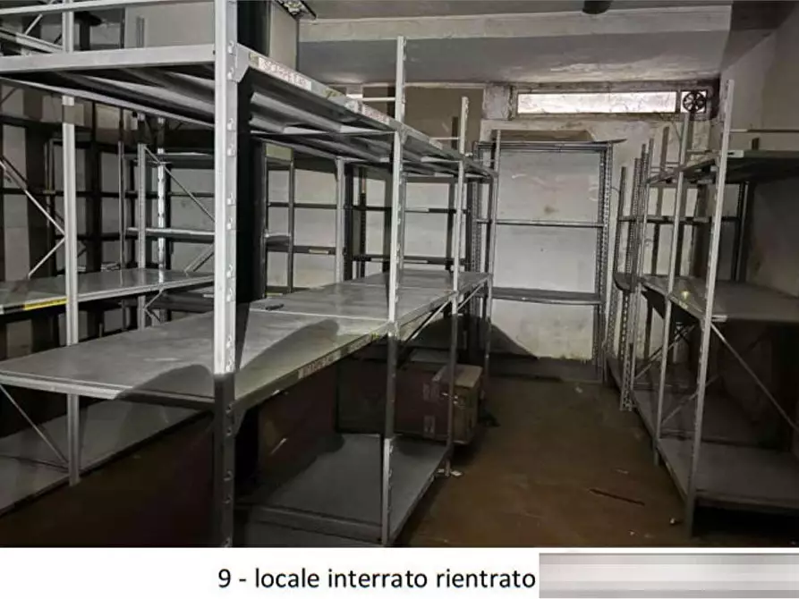 Immagine 10 di Ufficio in vendita  in Via Privata Renzo e Lucia 5 a Milano