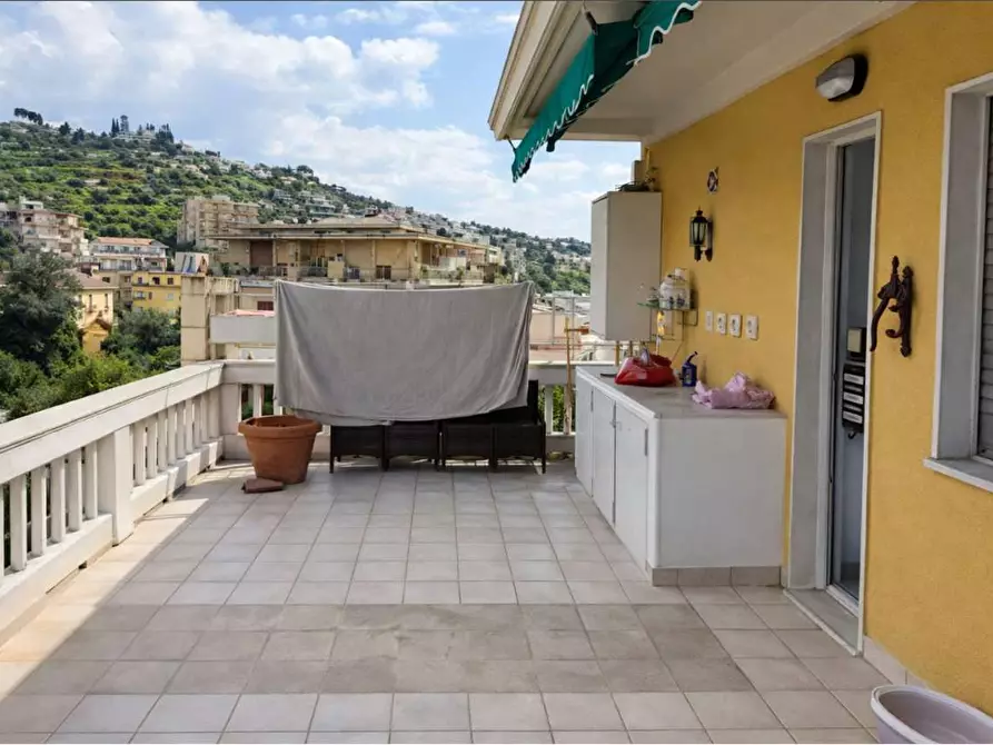 Immagine 13 di Appartamento in vendita  in Via Giusti 18 a San Remo