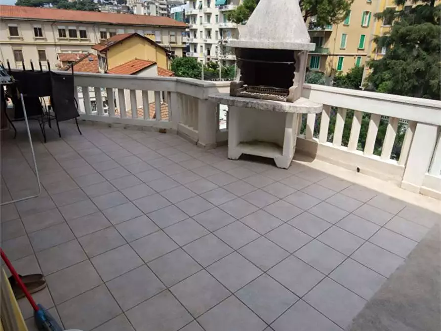 Immagine 14 di Appartamento in vendita  in Via Giusti 18 a San Remo