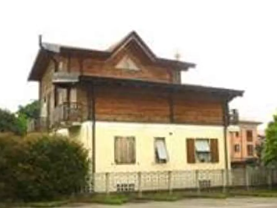 Immagine 2 di Villetta a schiera in vendita  a Turate