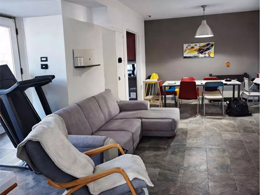 Immagine 7 di Appartamento in vendita  in Via Cascina Tremolada  11 a Veduggio Con Colzano