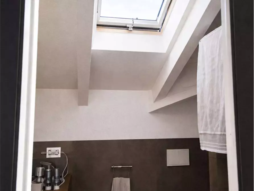 Immagine 25 di Appartamento in vendita  in Via Cascina Tremolada  11 a Veduggio Con Colzano