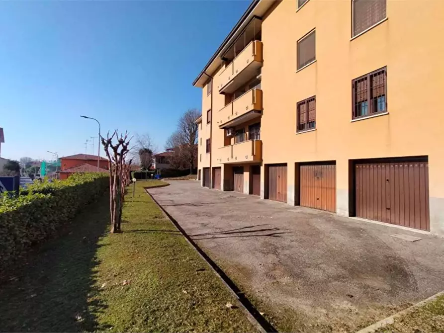Immagine 1 di Appartamento in vendita  in Via Milano  1 a San Zenone Al Lambro