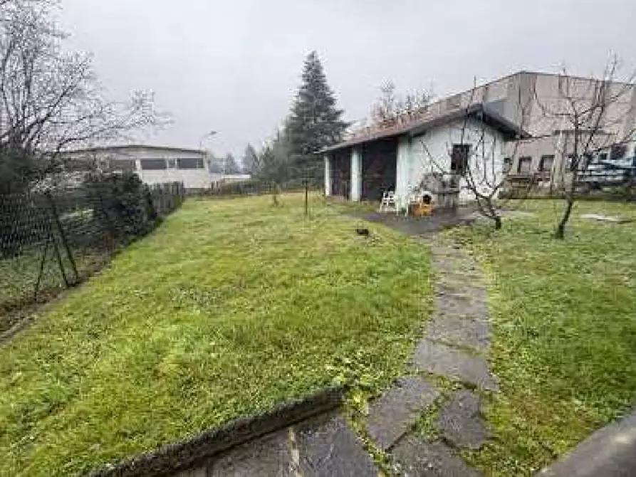 Immagine 3 di Appartamento in vendita  in Via alioli e sassi 9 a Gavirate