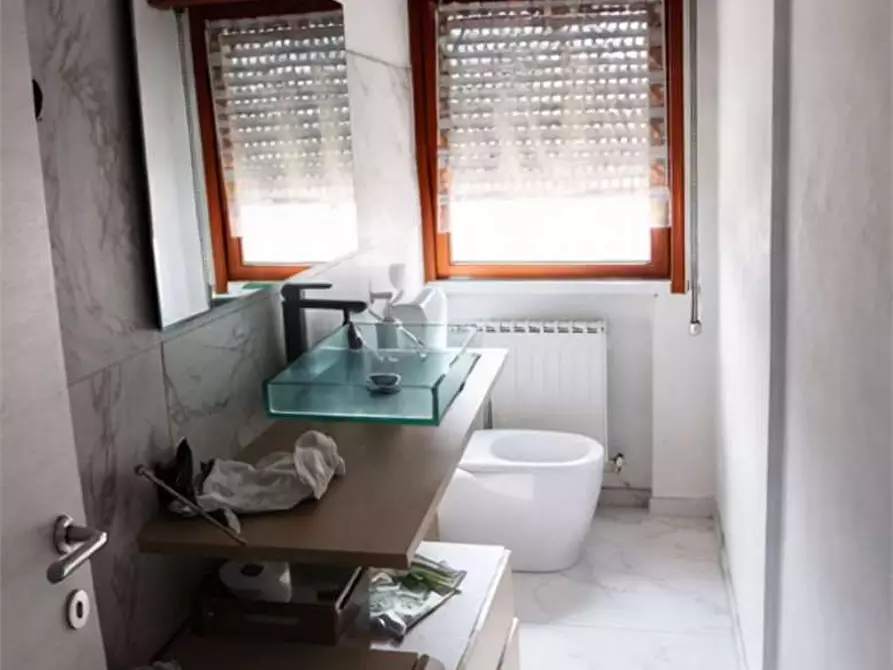 Immagine 15 di Appartamento in vendita  a Fagnano Olona