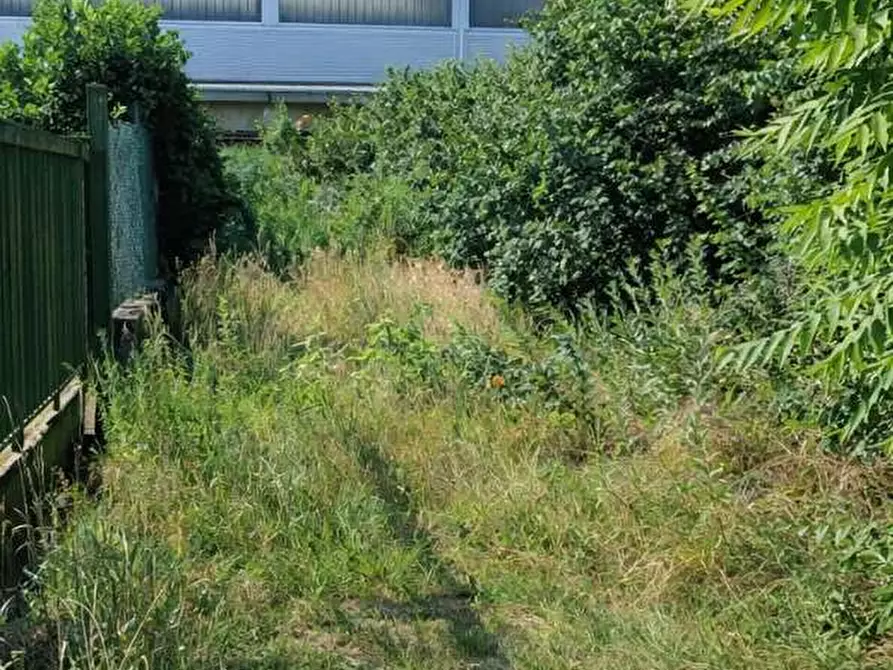 Immagine 20 di Appartamento in vendita  a Fagnano Olona