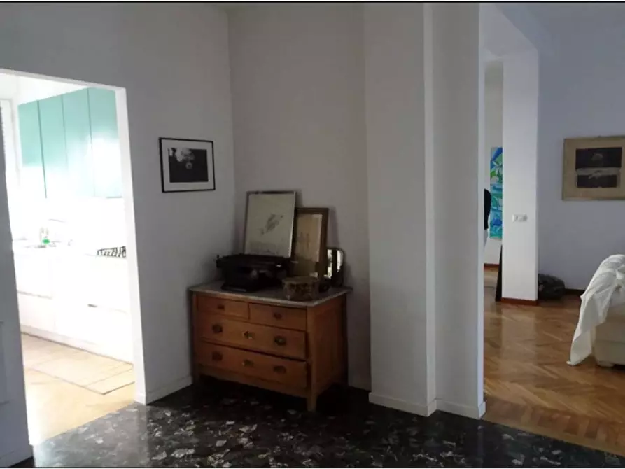 Immagine 10 di Appartamento in vendita  in Via Anco Marzio 2 a Milano