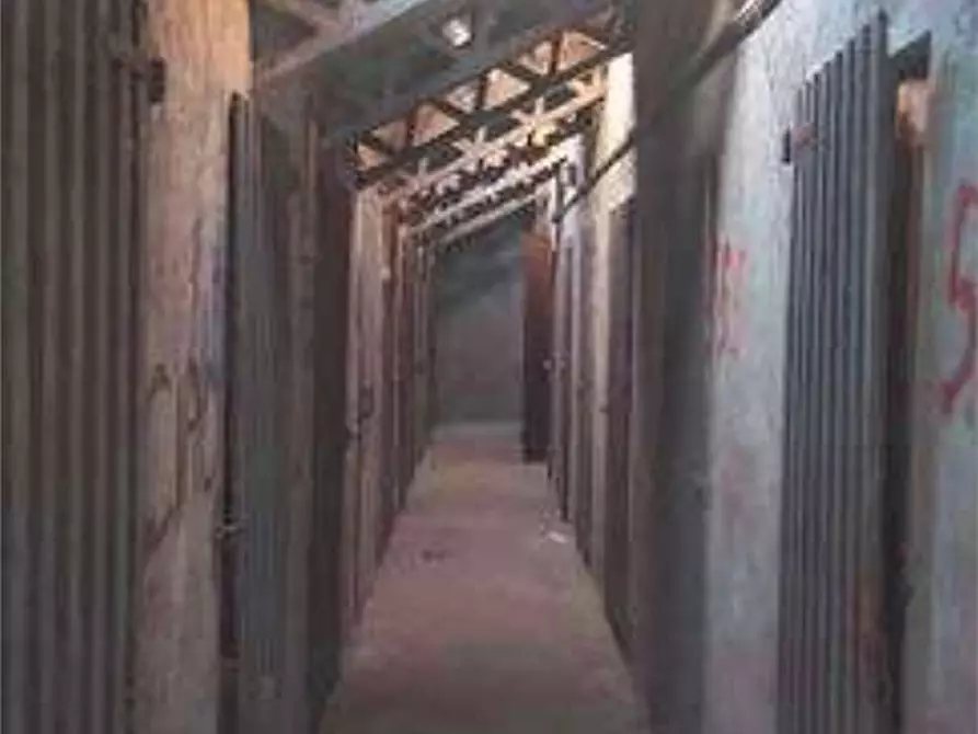 Immagine 5 di Appartamento in vendita  in Via Parini  89 a Cinisello Balsamo